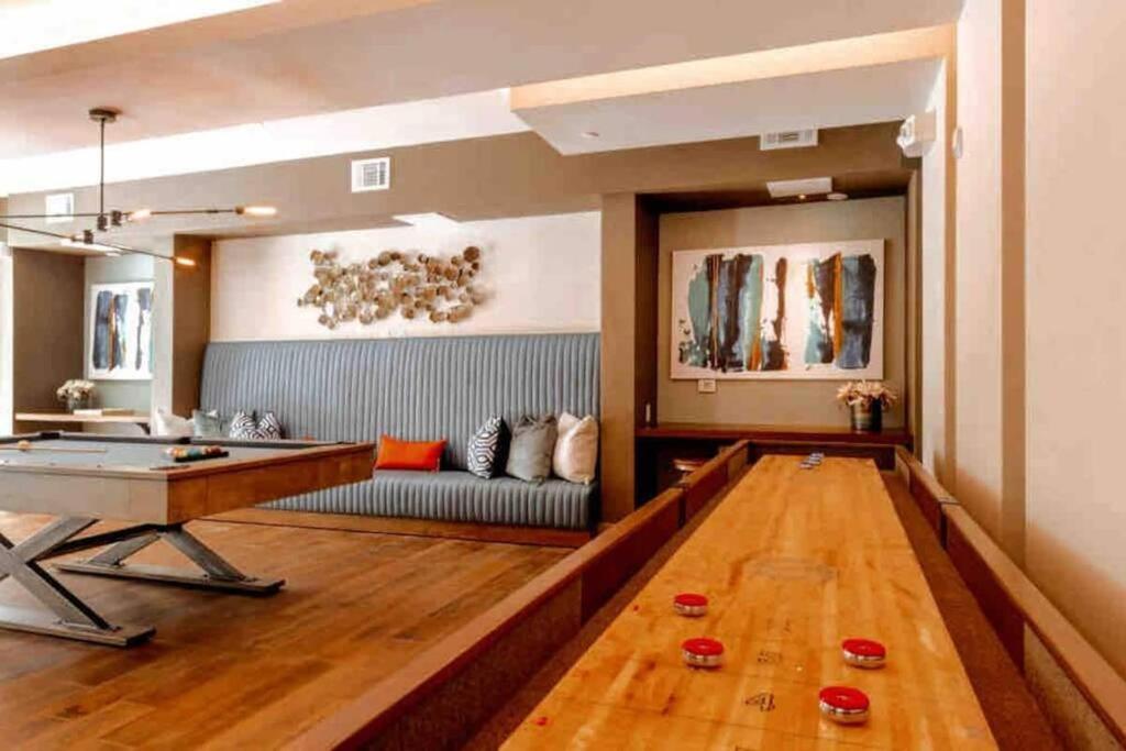 Downtown Living 1Br W/ Free Parking Garage Apartment Хюстън Екстериор снимка